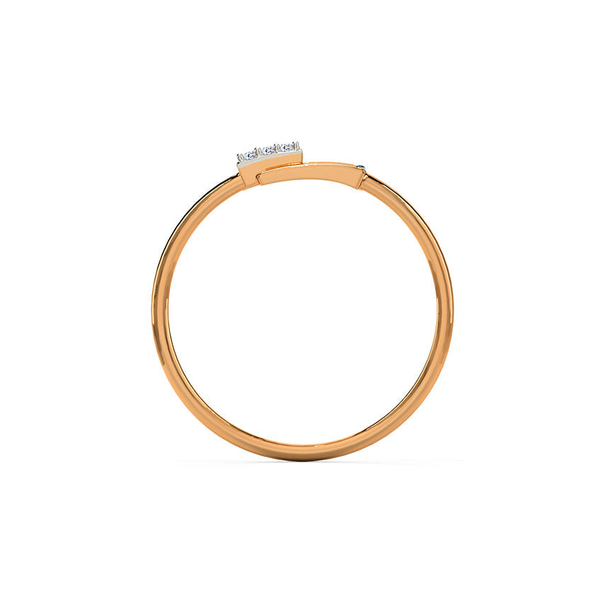 Sparkling Grandeur: Designer Diamond Perfection Ring