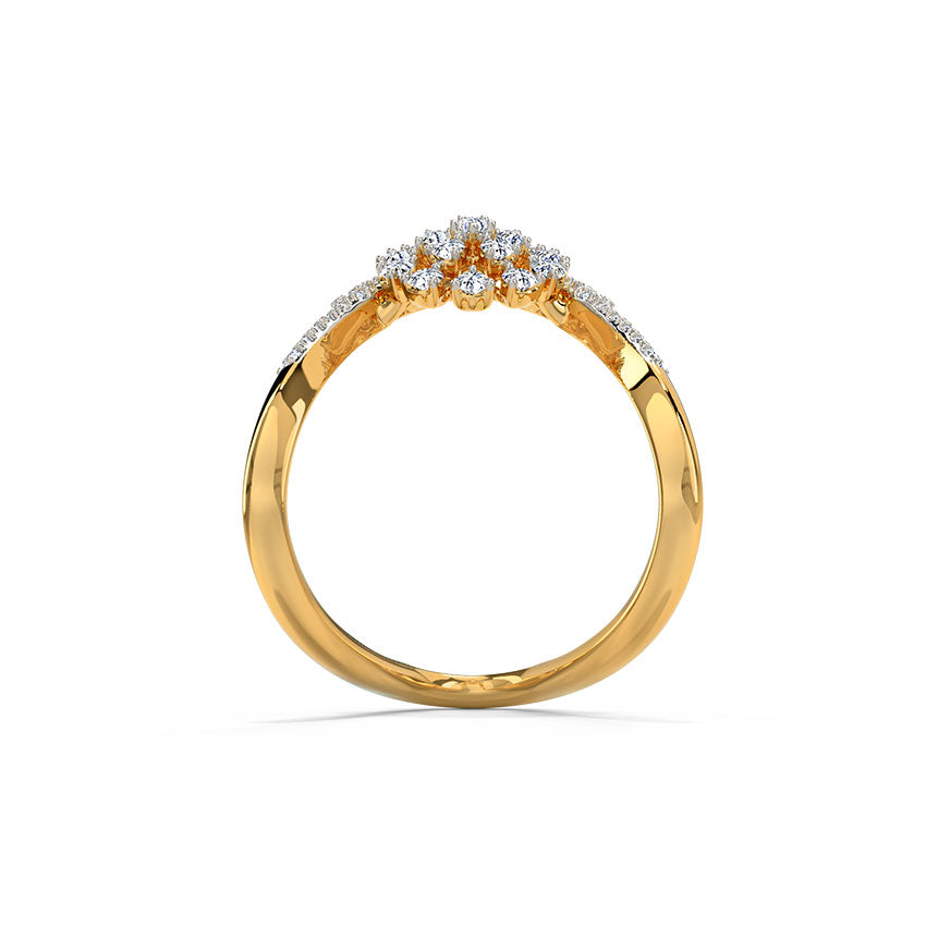 Diamond Majesty: Designer Ring of Brilliance