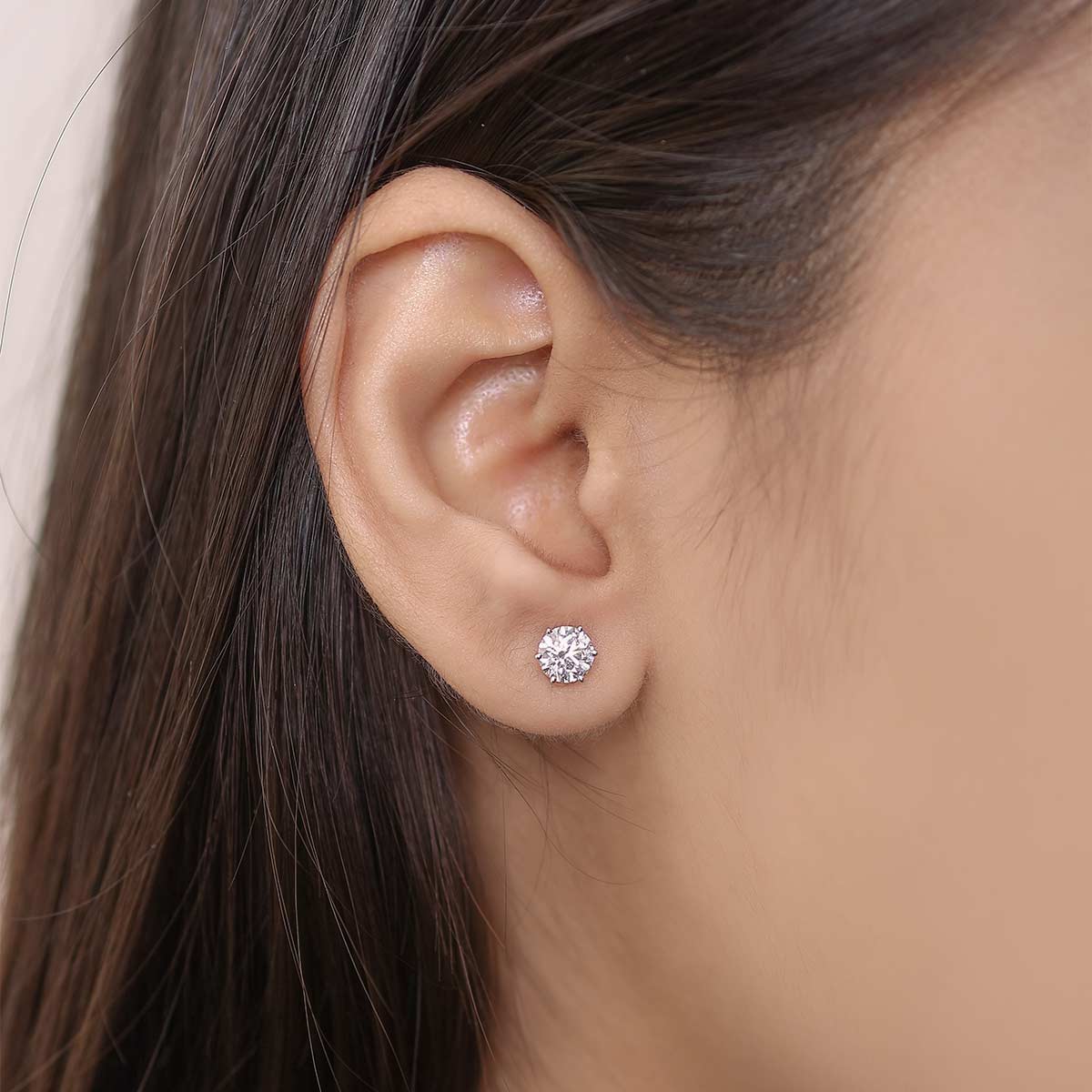Solitaire Sophistication Earring