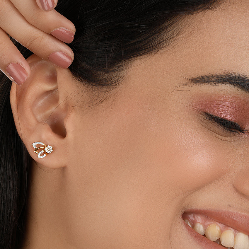 Radiate Pure Elegance: Solitaire Earring