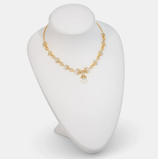 Elegance Redefined: Captivating Diamond Necklace
