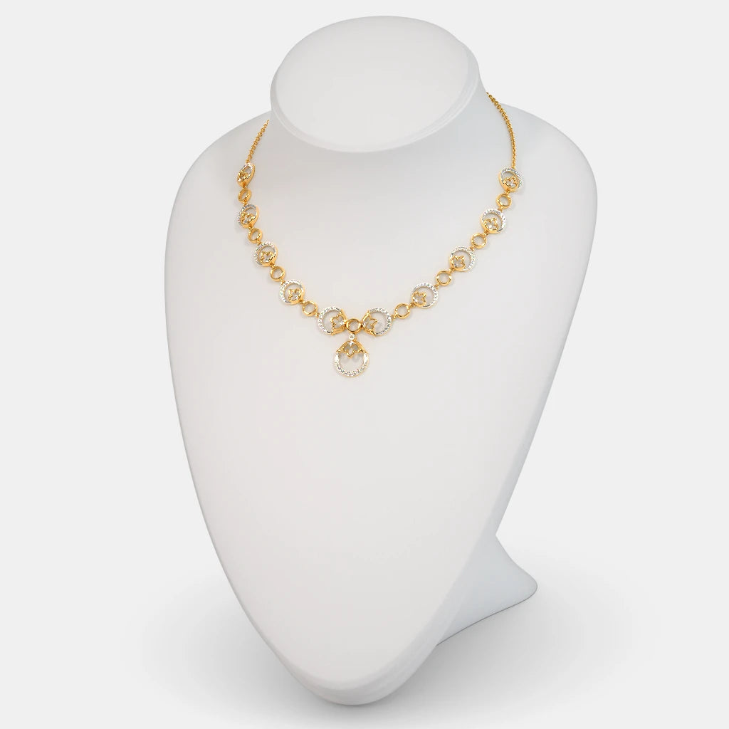 Elegance Redefined: Captivating Diamond Necklace