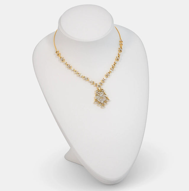The Ultimate Shine: Signature Diamond Necklace
