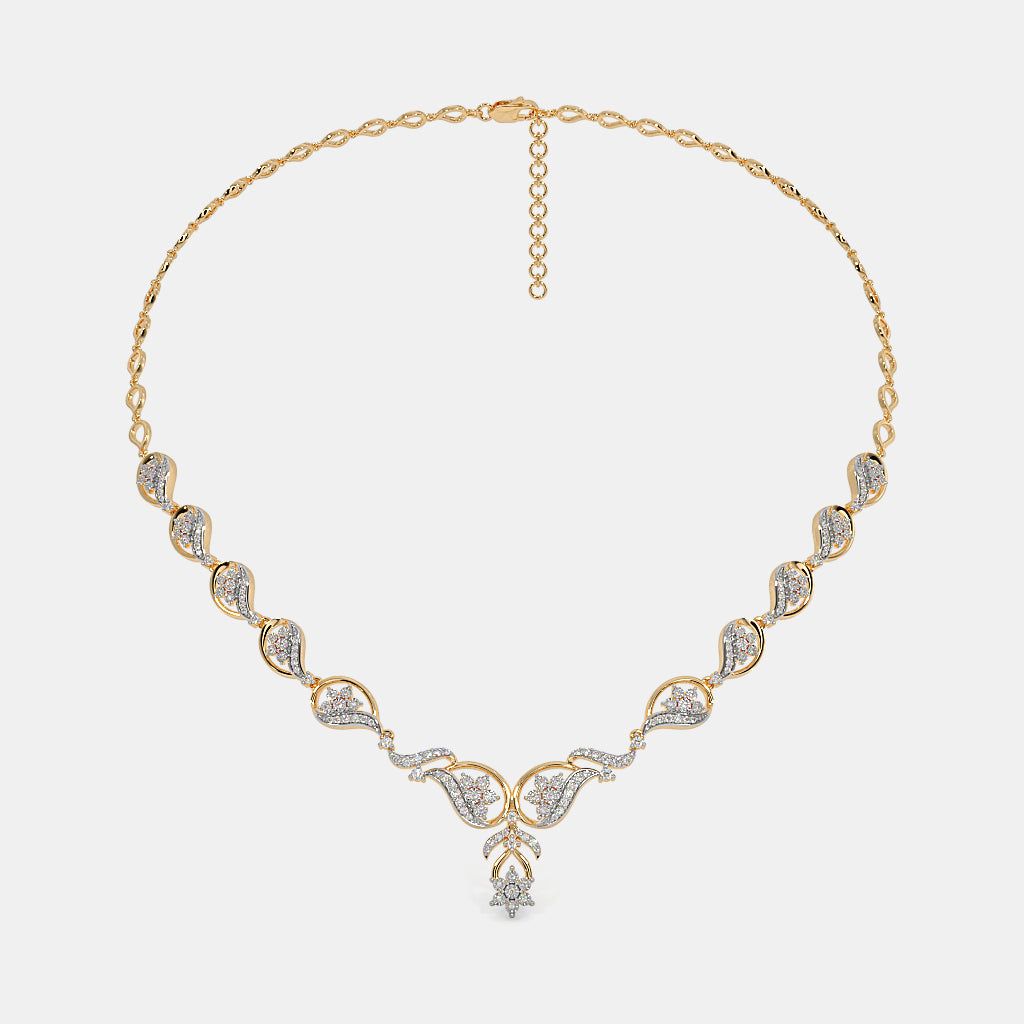Glamorous Shine: Luxurious Diamond Necklace